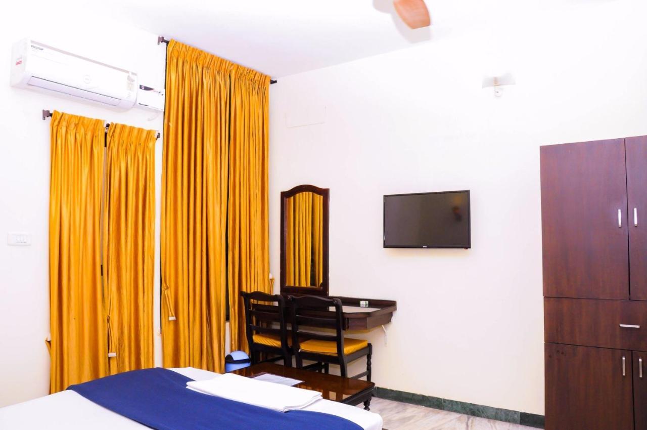 Fabexpress Prana Grande Hotel Pondicherry Exterior foto